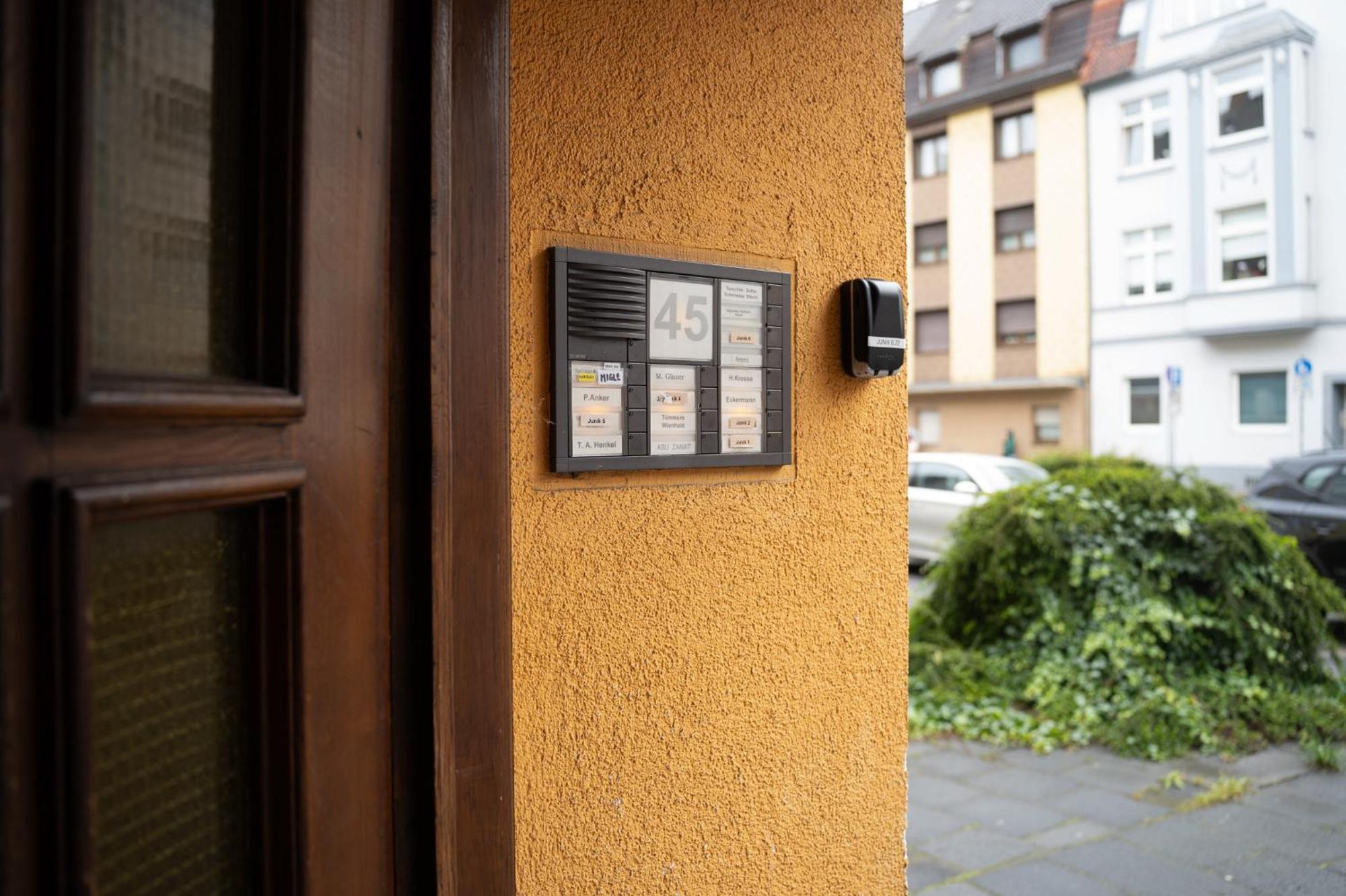 Junik Apartments "Am Sternbuschweg" Duisburg Luaran gambar